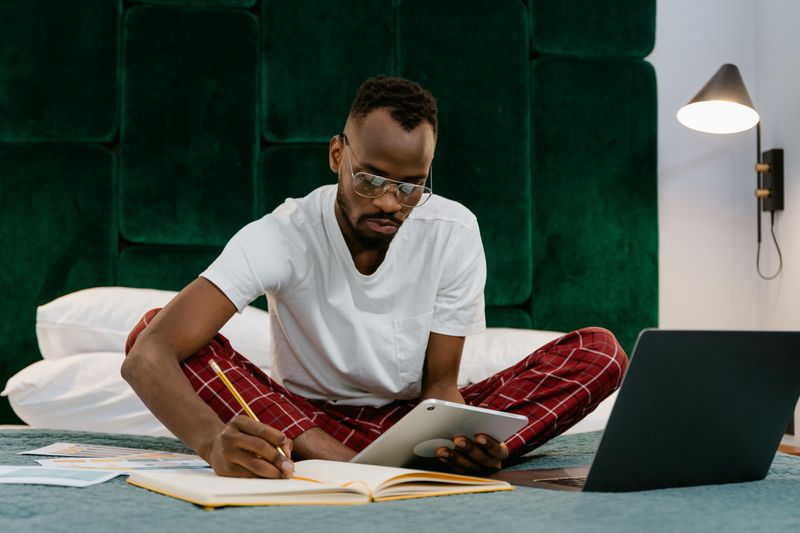 The Validation Seeker