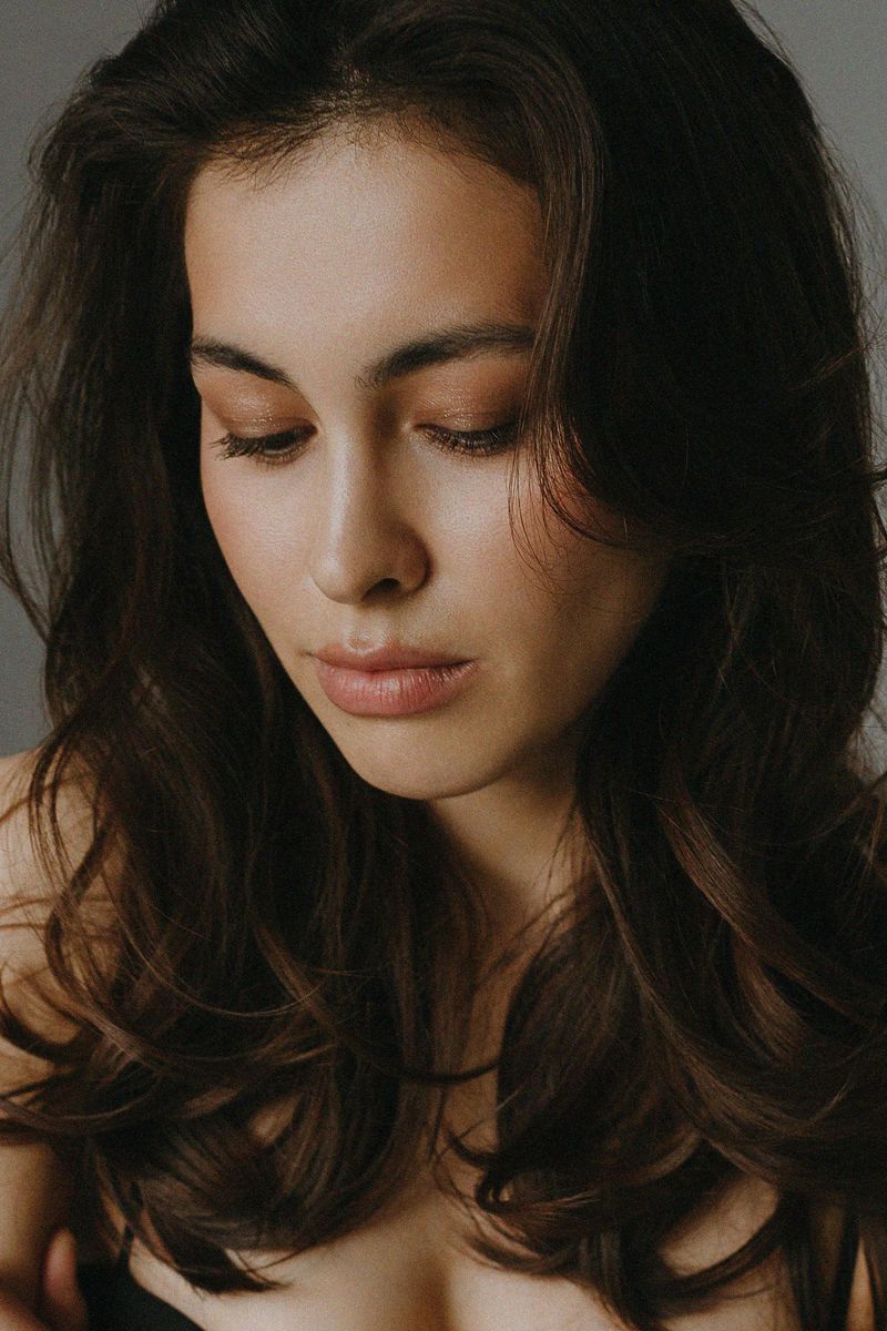 Uses People As Extensions Of Herself