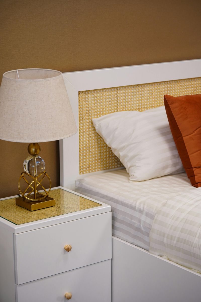 Warm Minimalist Color Palettes