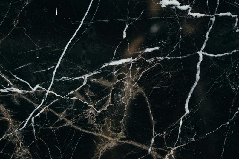 Glossy Marble Countertops