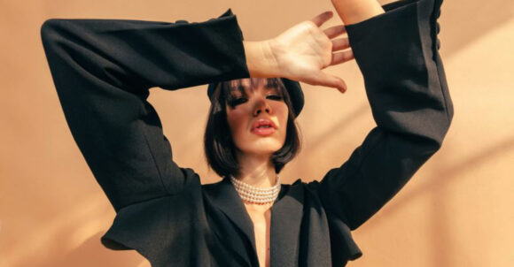 13 Subtle Fashion Habits That Make Elegant Women Stand Out From Those Who Try Too Hard