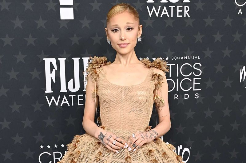 Ariana Grande – Soft Blonde for the Wicked Era