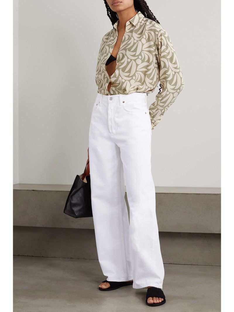 Balancing Silhouettes Thoughtfully