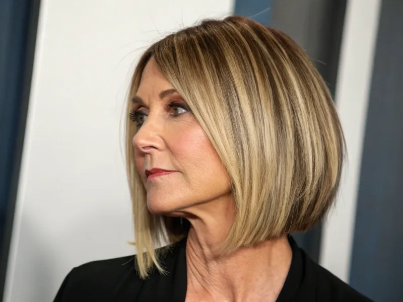 Blunt Lobs at Shoulder Length