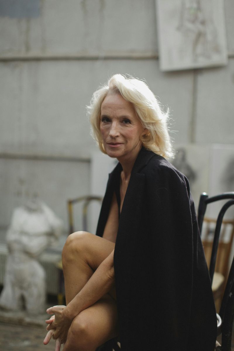 Boundaries Displayed Through Body Positioning