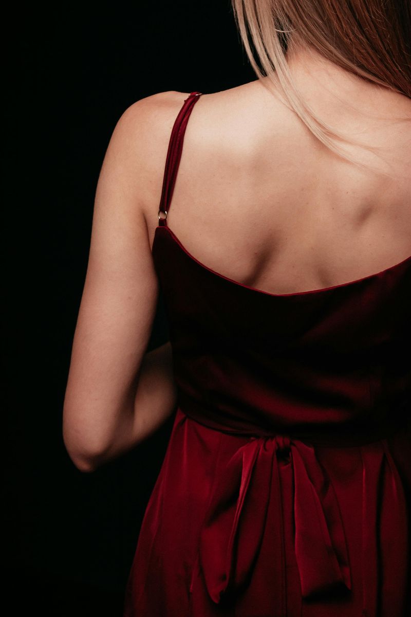 Choosing Flattering, Not Flashy, Silhouettes