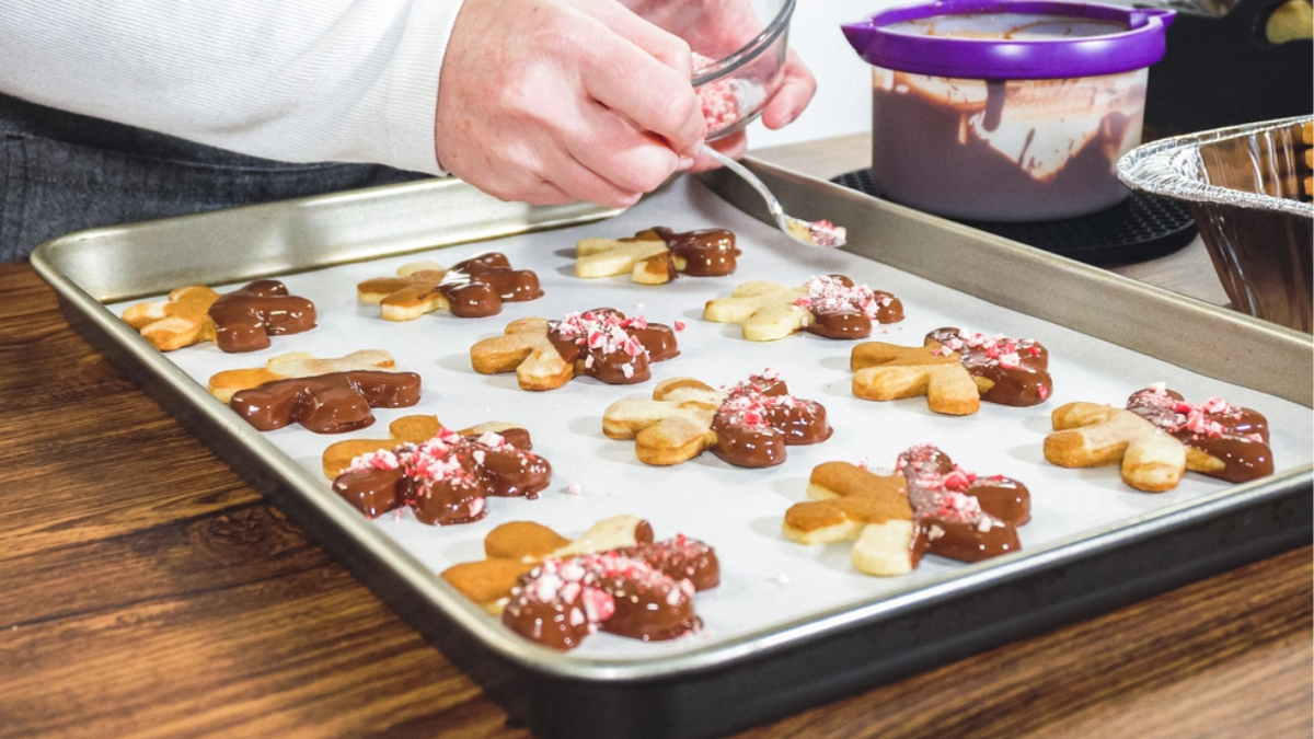 12 Christmas Cookies Our Editors Keep Making Over and Over