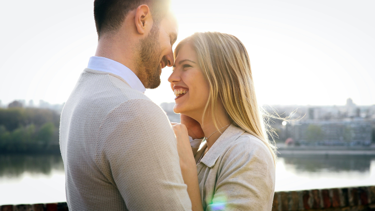 Women Who Stay in a Man's Mind Always Have These 10 Traits