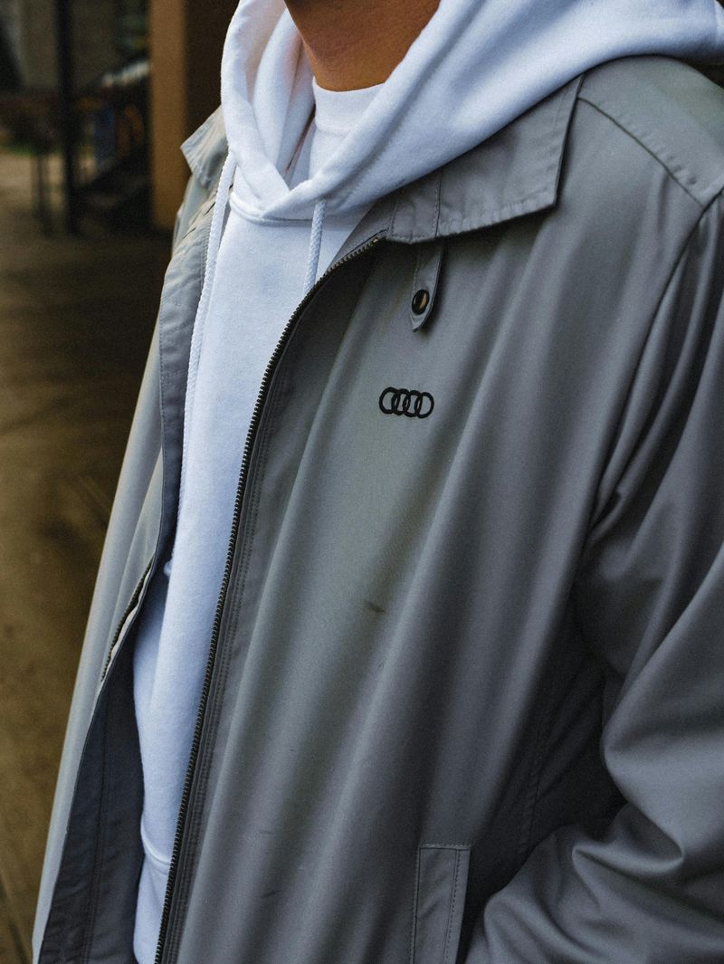 Dressing for Comfort Only, Not Presence