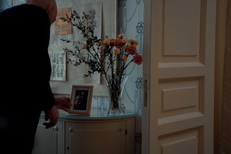 Dwelling on Past Relationships