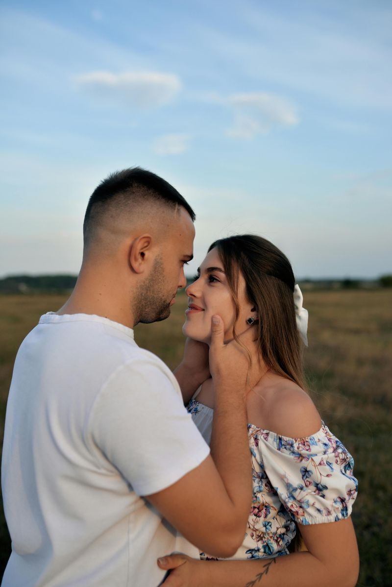 He Makes You Feel Anxious, Insecure, or Unsure About Where You Stand