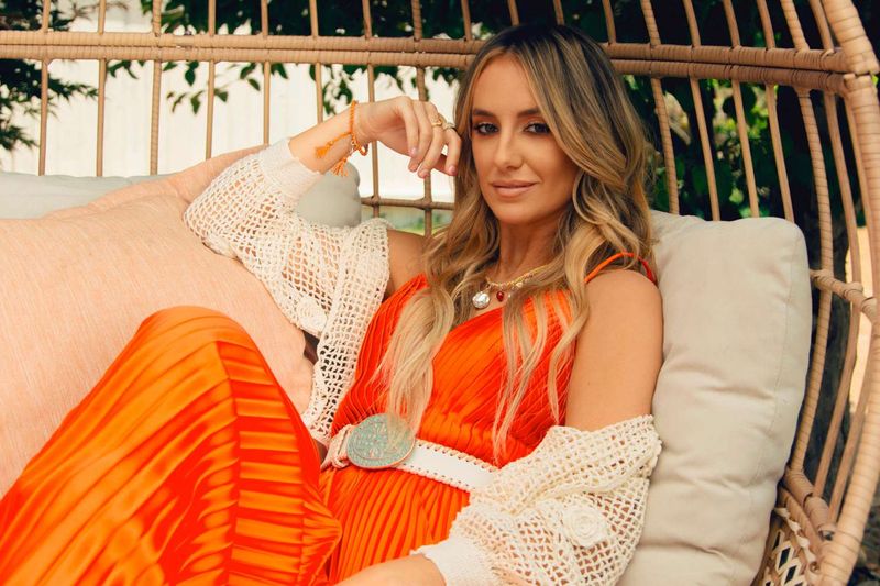 Heart Like a Truck – Lainey Wilson