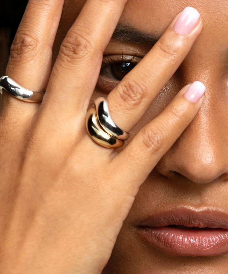 Mejuri Dôme Figure Ring