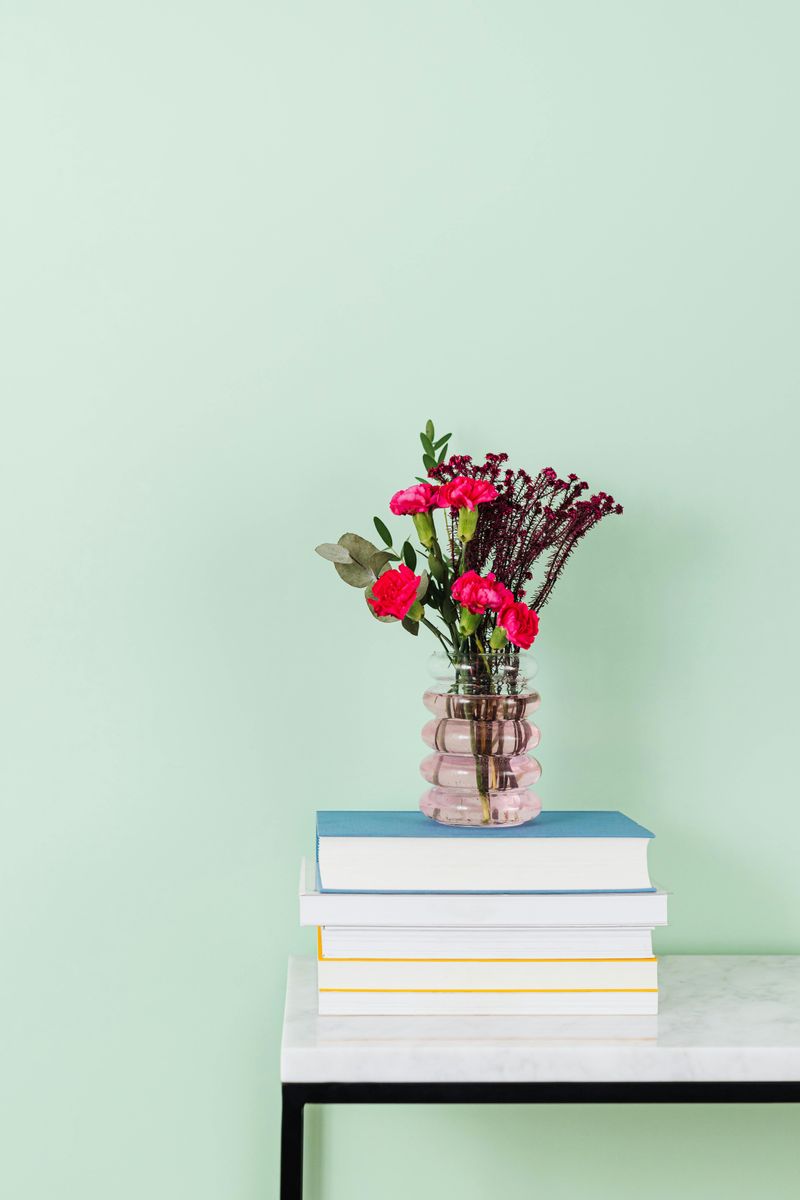 Muted Pastels: Airy Elegance