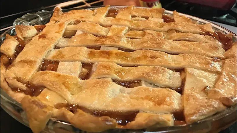 Old-Fashioned Apple Pie
