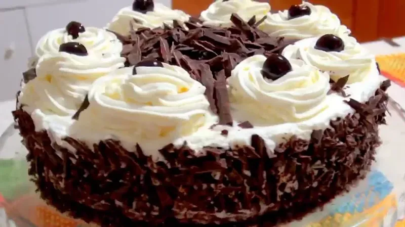 Schwarzwälder Kirschtorte (Black Forest Cake)