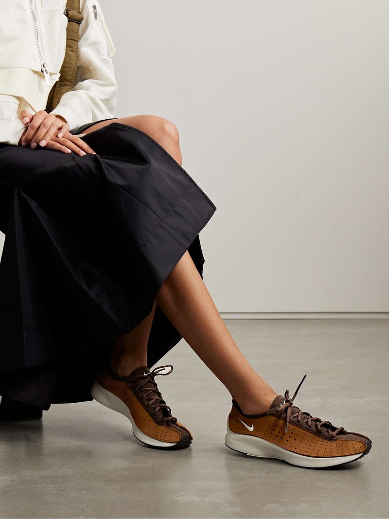 Sneakers With Feminine Pieces