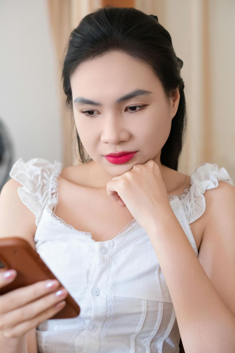 They Communicate Boundaries Clearly and Calmly