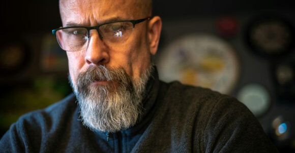 If a Man Over 50 Has These 11 Habits, Women Tend to Lose Interest