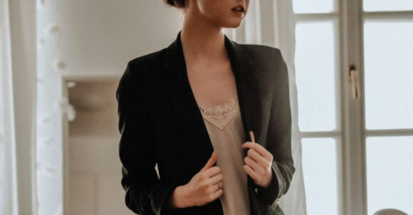 10 Stylish Workweek Essentials Worth Investing In