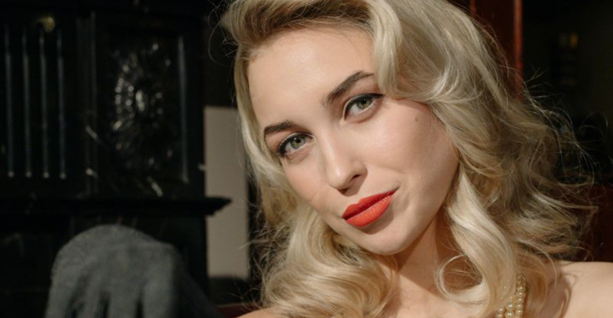 13 Habits That Make a Woman's Presence Hard to Ignore