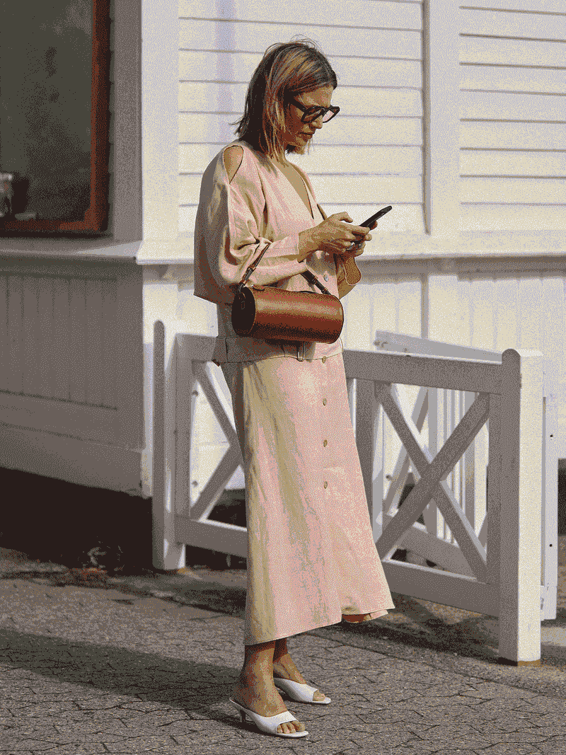 Abandoning Synthetic Fabrics — Opting for Natural Fibers