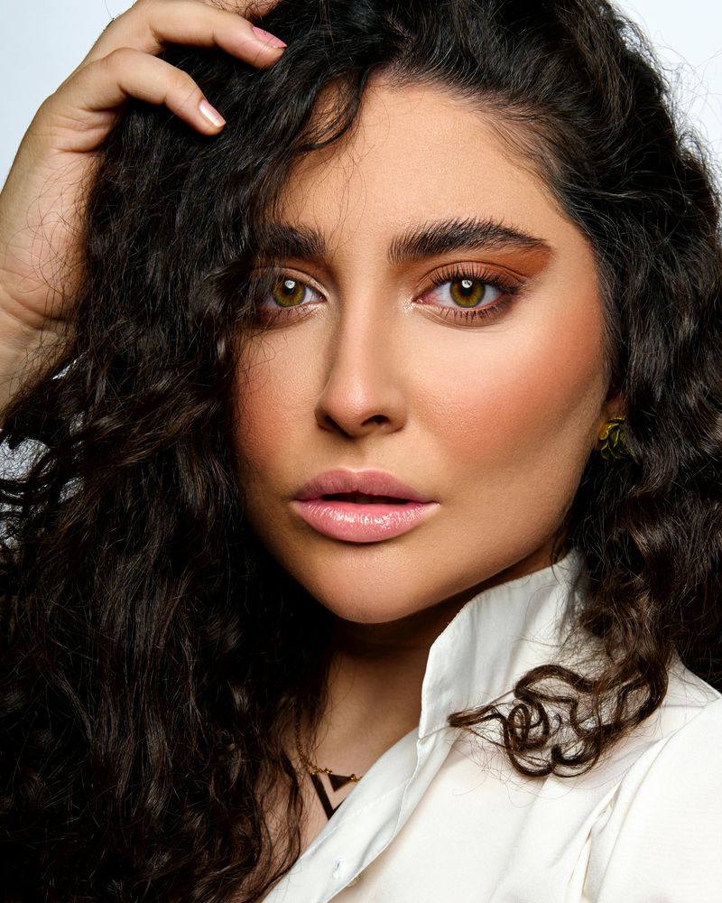 Applying Concealer That's Too Light or Too Thick Under the Eyes