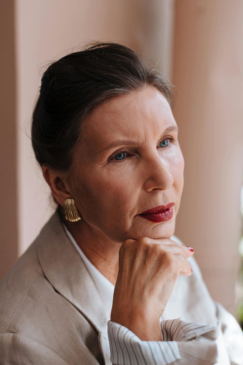 Avoiding Dark Lipstick to Look Younger