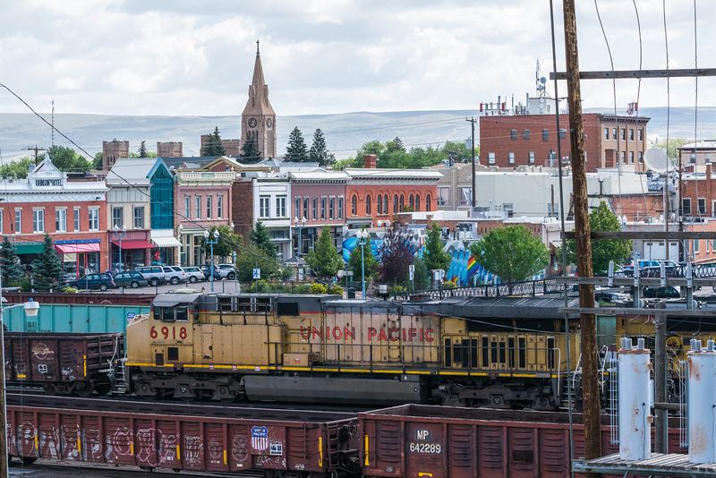 Laramie, Wyoming — College Town & Mountain-Range Access