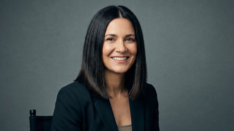 Blunt Cut with Middle Part