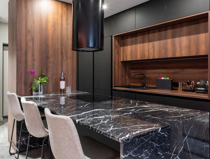 Dark or Black Kitchens