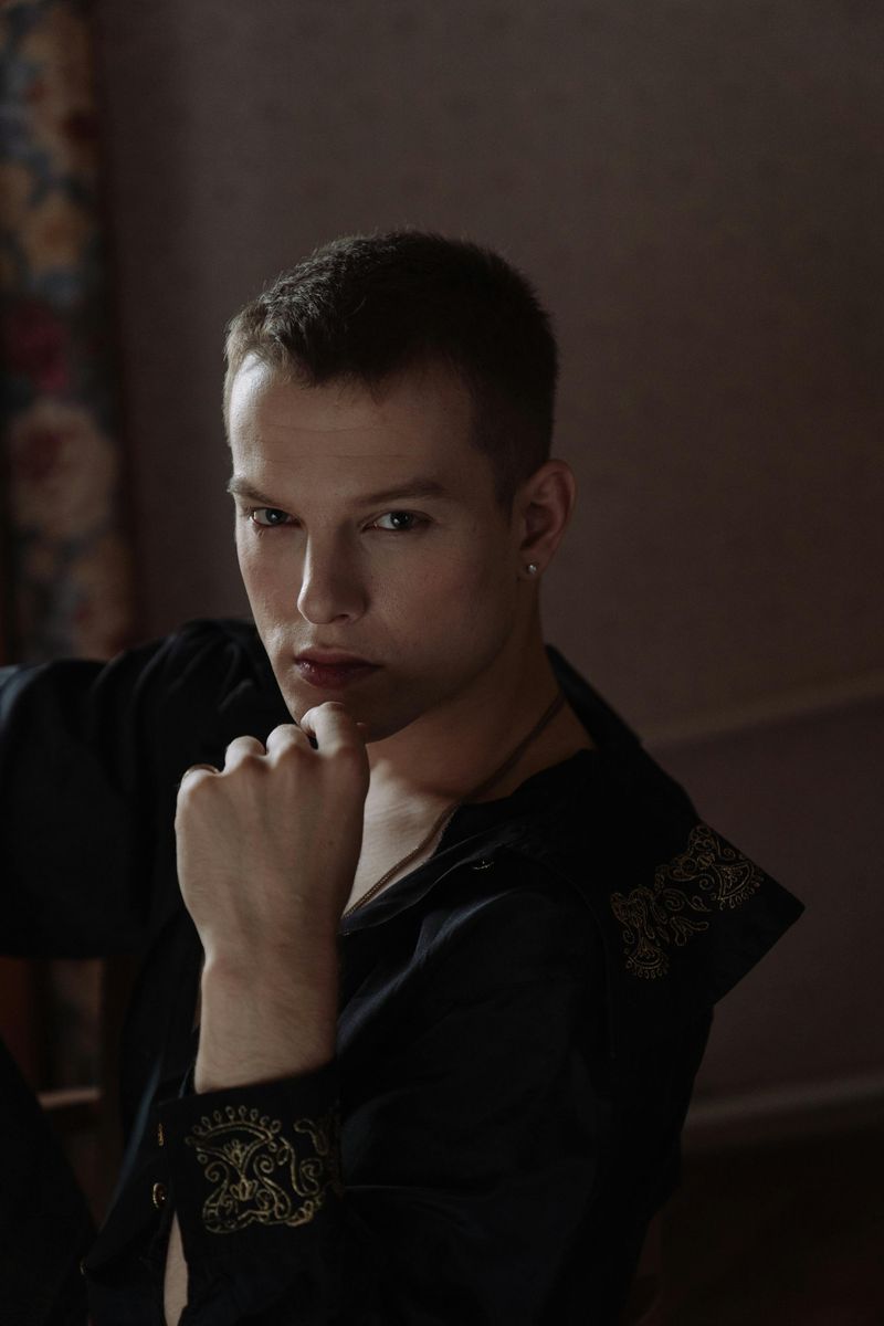 Draining Interpersonal Presence