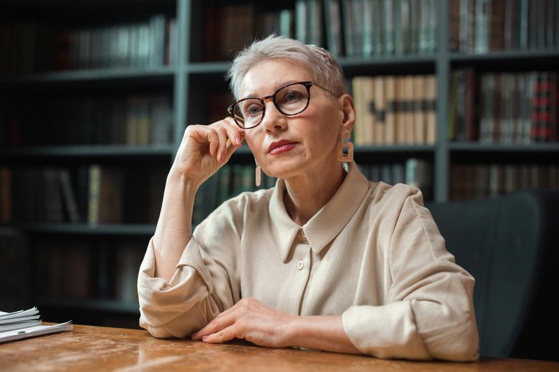 Non-Reactive Intelligence