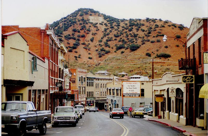 Bisbee, Arizona — Hillside Art Town & Gallery Walks