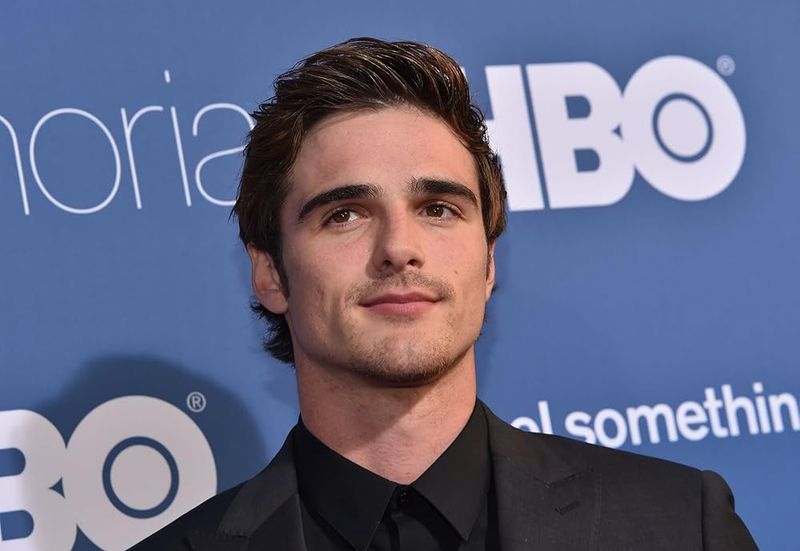 Jacob Elordi - 6'5''