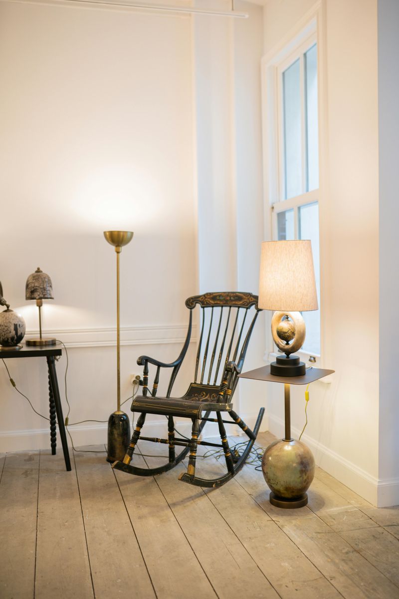 Lack of Layered Lighting