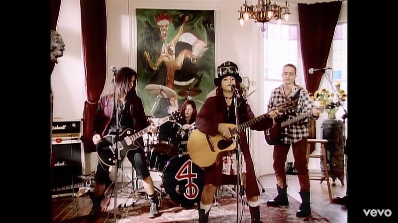 Linda Perry - 4 Non Blondes ('What's Up?')