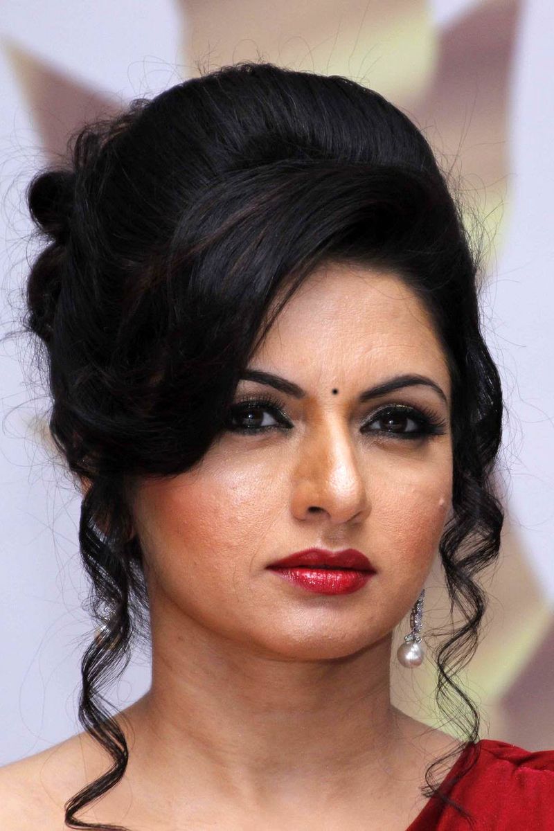Bhagyashree – No Lip Contact Policy