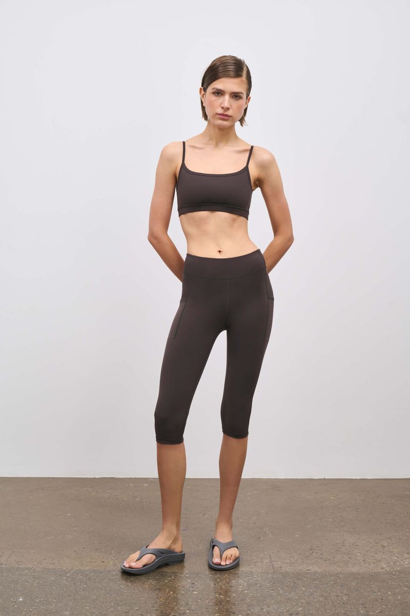 Capri-Length Leggings with Matching Bra (Literary Sport)