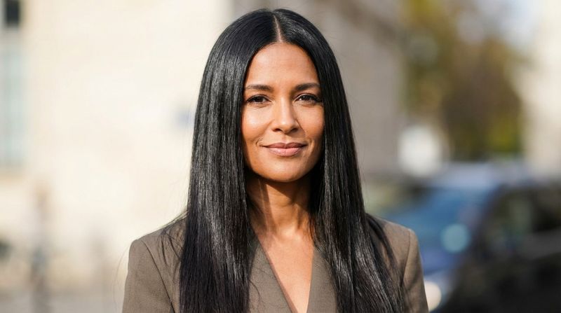 Middle Part Straight