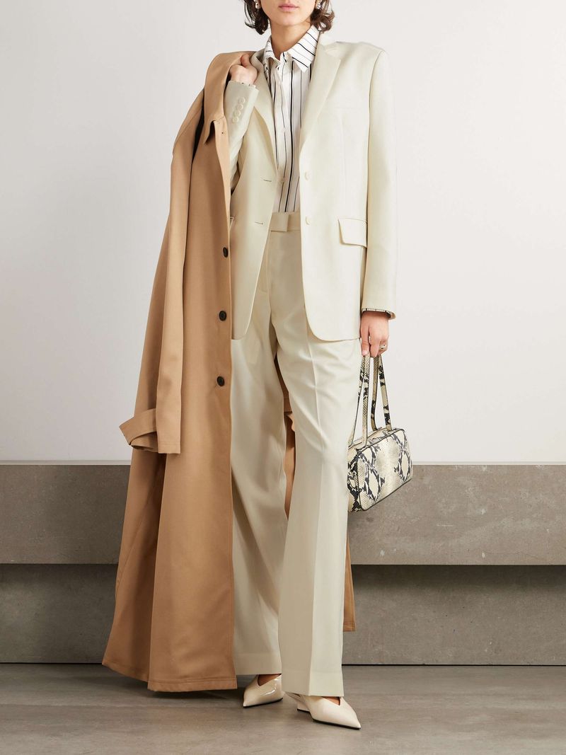 Oversized Blazers for Effortless Sophistication