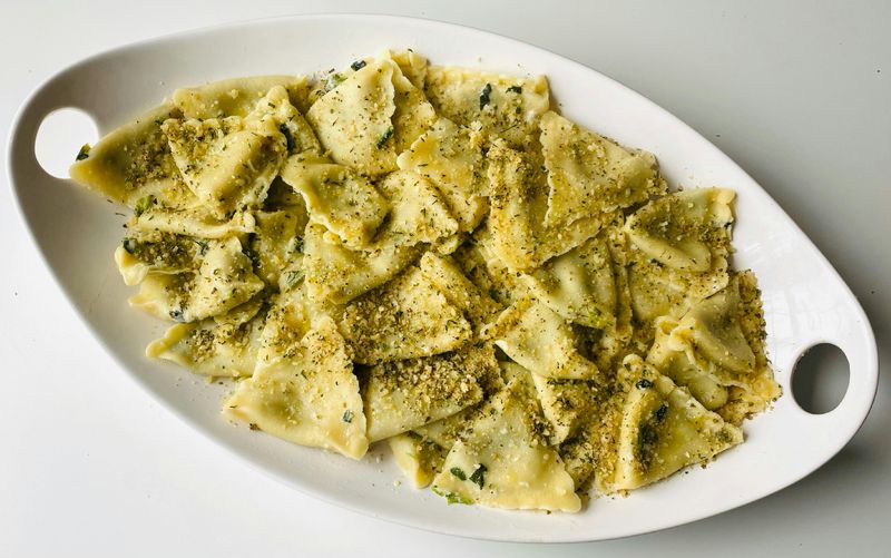 Pesto Ravioli Skillet (Veg Version)