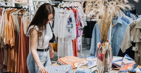 Petite Women Swear by These 8 Shopping Secrets