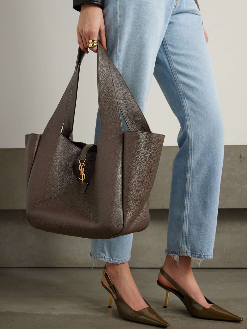 SAINT LAURENT Le 5 à 7 Bea Leather Tote