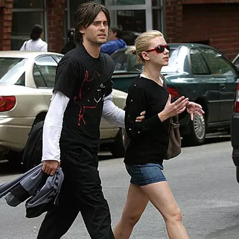 Scarlett Johansson & Jared Leto