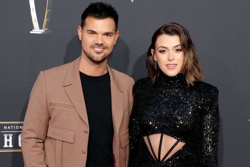 Taylor Lautner — Taylor Dome