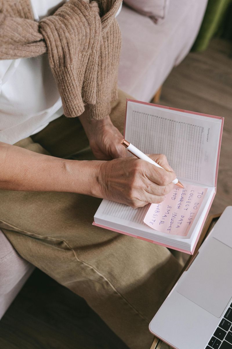 They Resist Public Over-Sharing