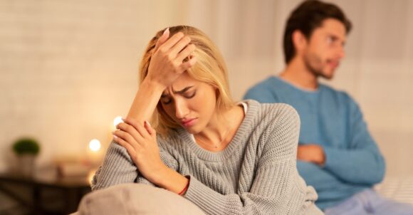 When He’s Doing the Bare Minimum, These 10 Signs Are Hard to Miss