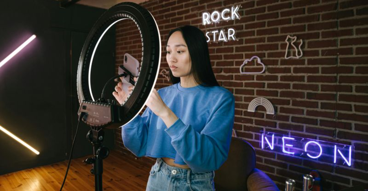 10 Modern Trends Boomers Are Happy to See Fading Away