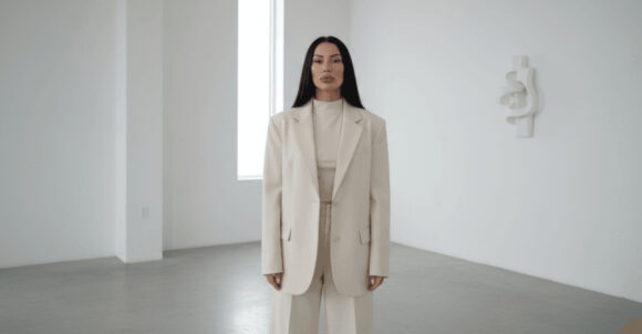 11 Ways to Style Oversized Pieces Without Losing Shape